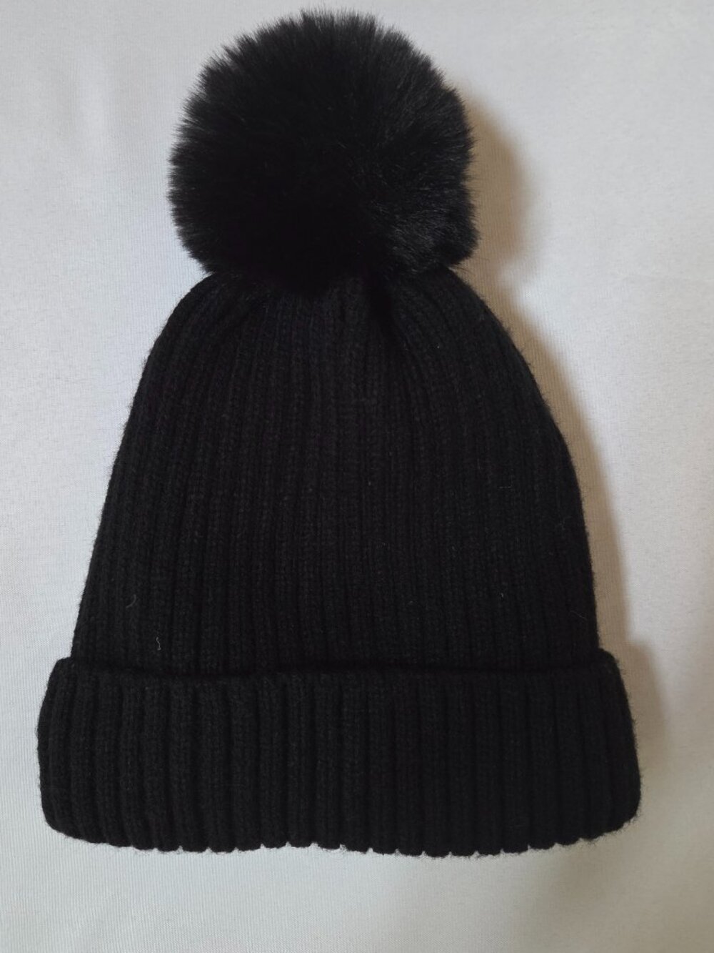 Black Ribbed Knit Beanie with Faux Fur Pom — Fleece Lined